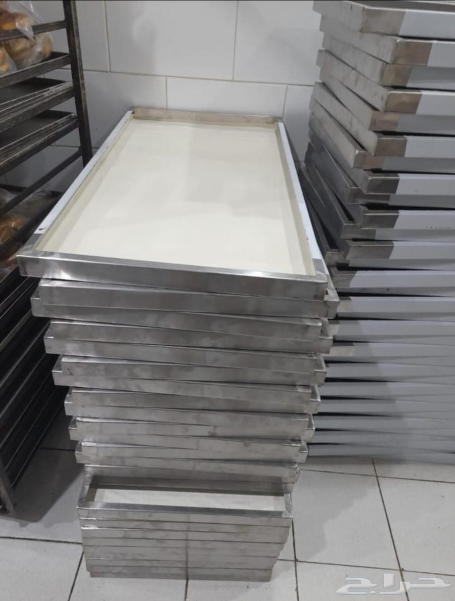 يوجدلدينا اغرض تموينات متكامله للبيع ثلاجات طوسل وبطح ثلاجه64533422218755110