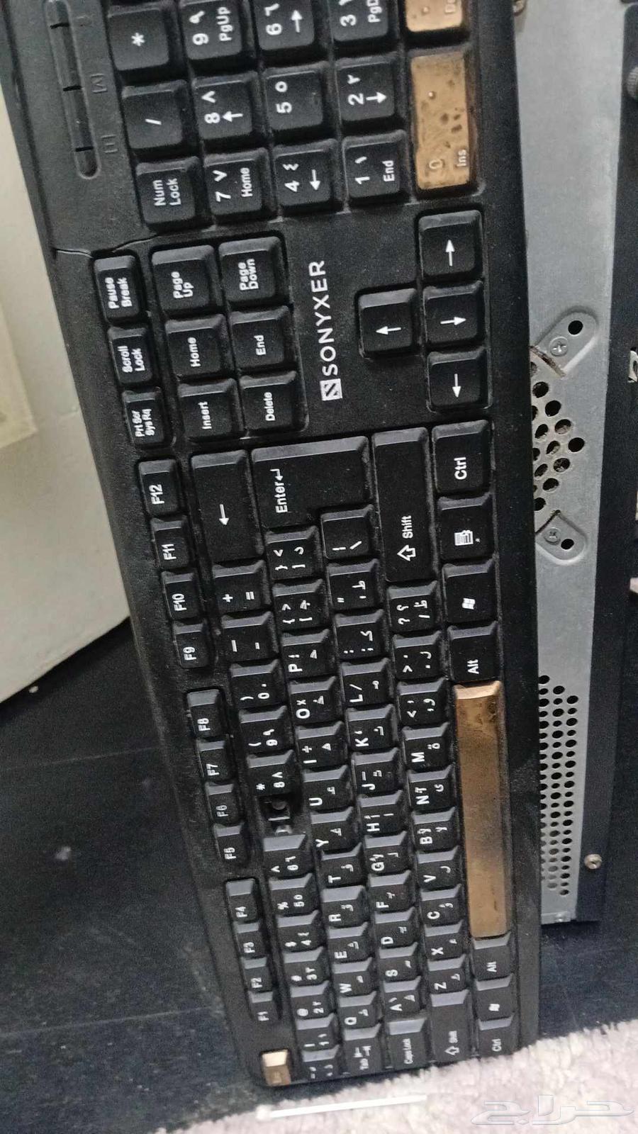 كمبيوتر مع كيبورد مع شاشة بي أي سعر لعدم الحاجه له64532071532034114