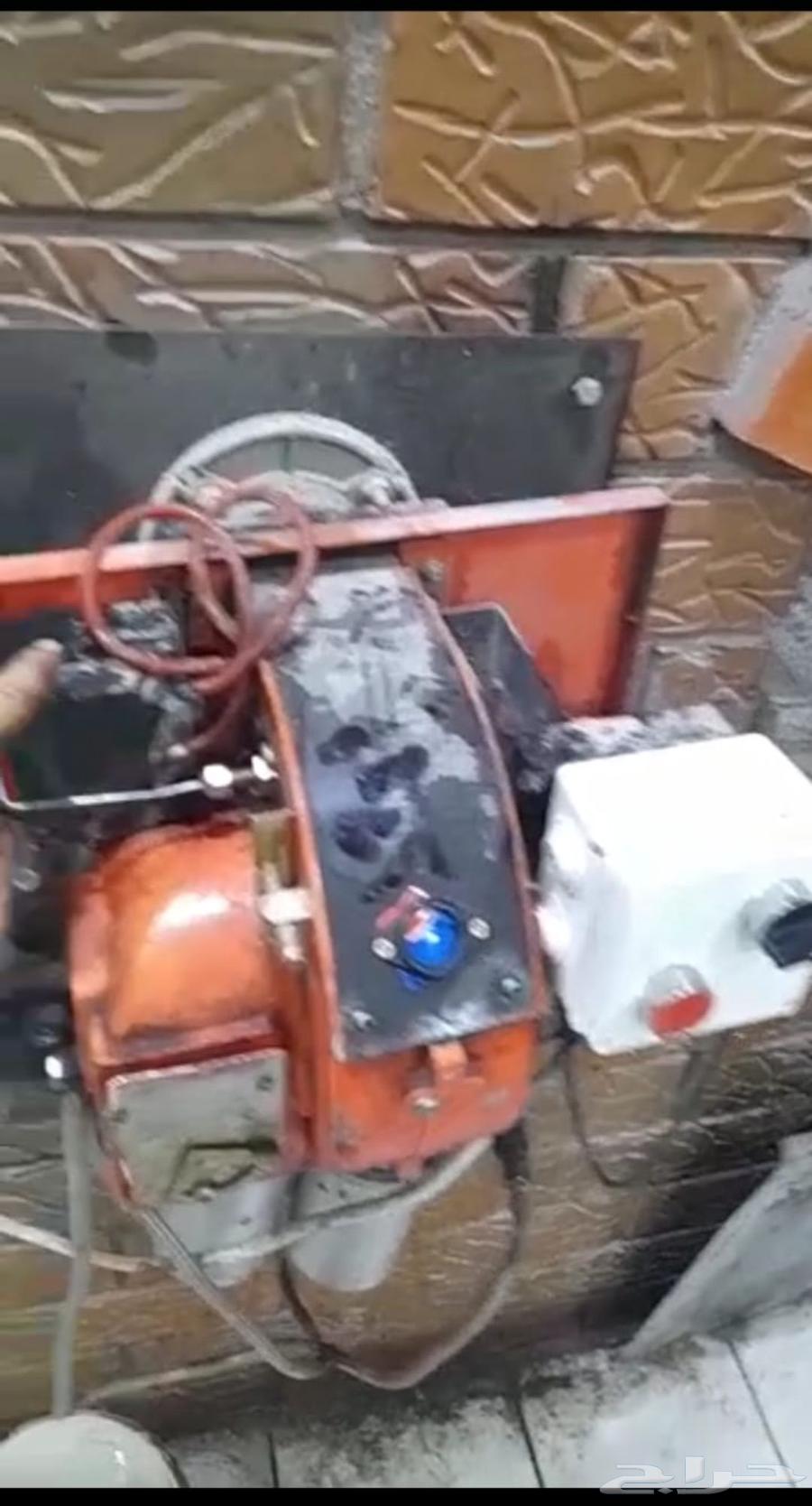 يوجدلدينا اغرض تموينات متكامله للبيع ثلاجات طوسل وبطح ثلاجه64533422218755112