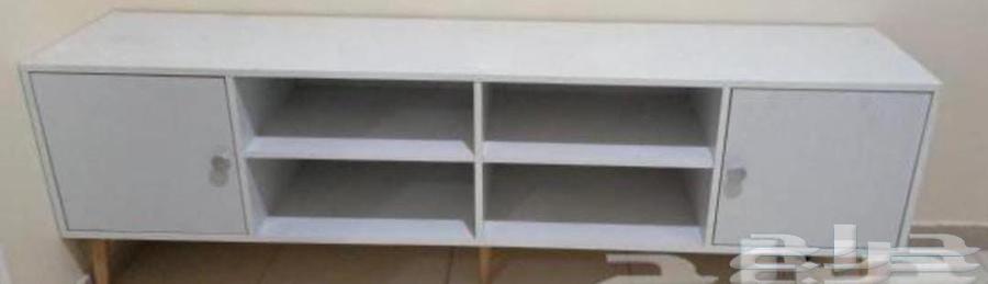 طاولة شاشةكبيرة من اكسترا لونها أبيض مستخدمة للبيع المستعجل64534691293697111