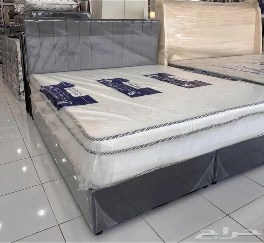 New wooden double bed with special discount and reduced prices, contact for order via phone number64528196283649111