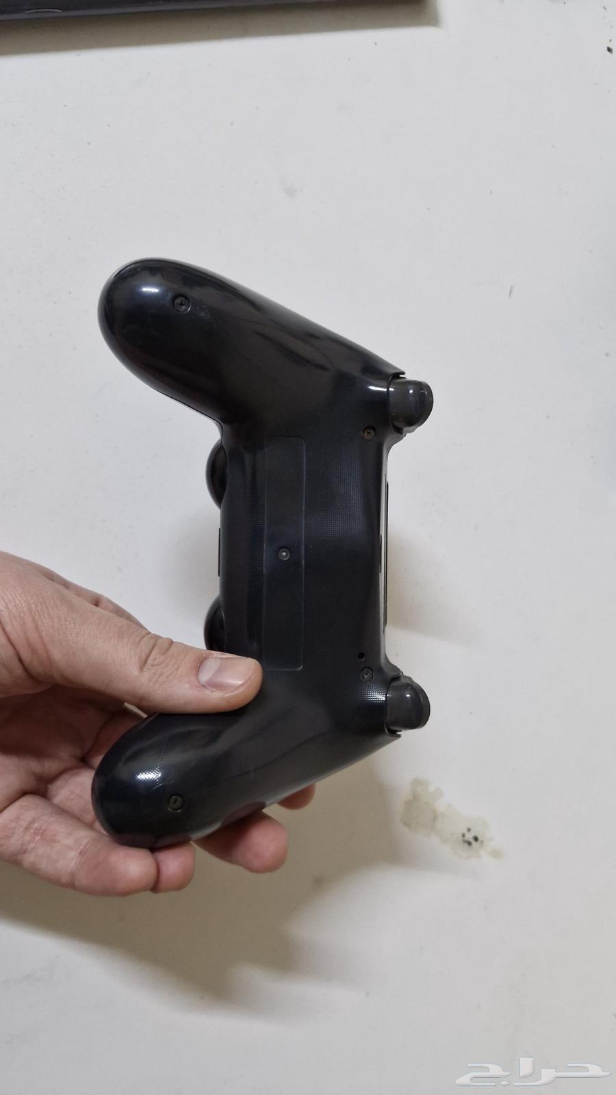 Sony controller in clean condition64533379082627111