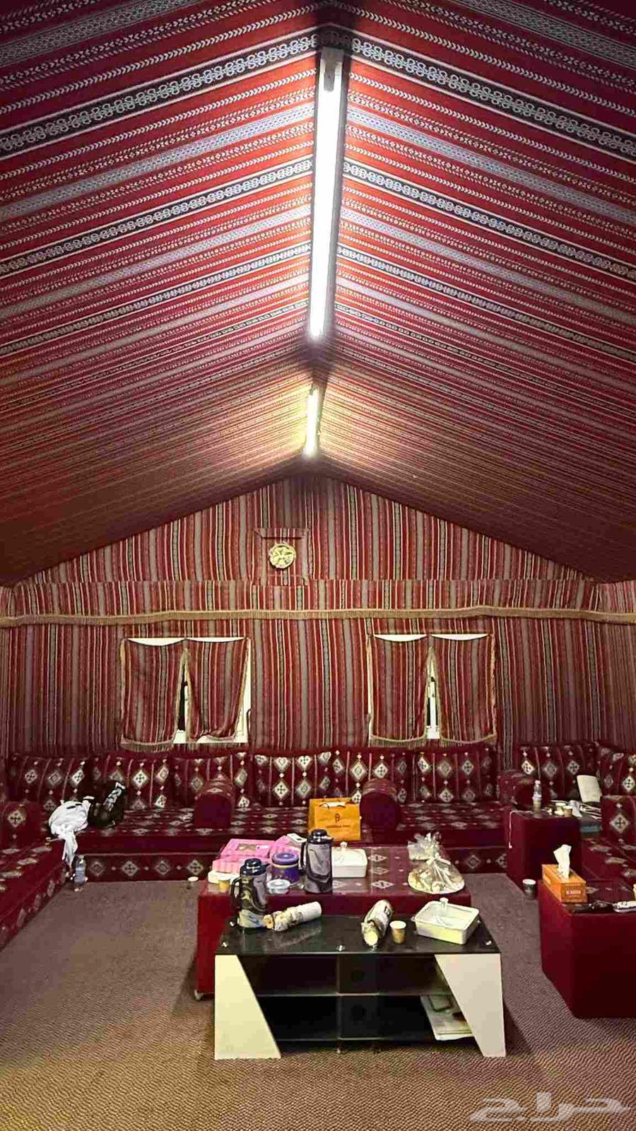 Tent without sofa, refrigerator, screen, and air conditioner64534887250945112