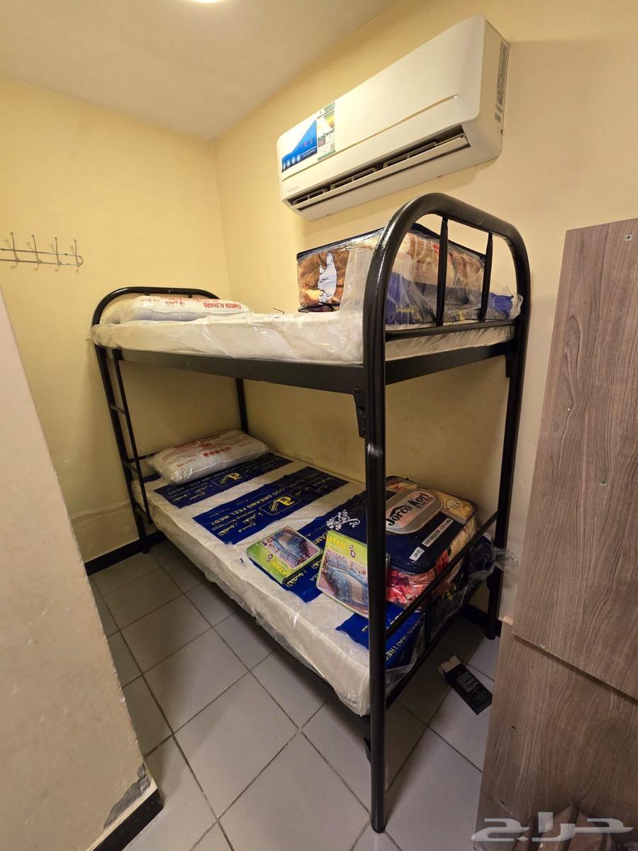 Double and single iron bed, mattress, blanket, pillow, iron closet64534359306499112