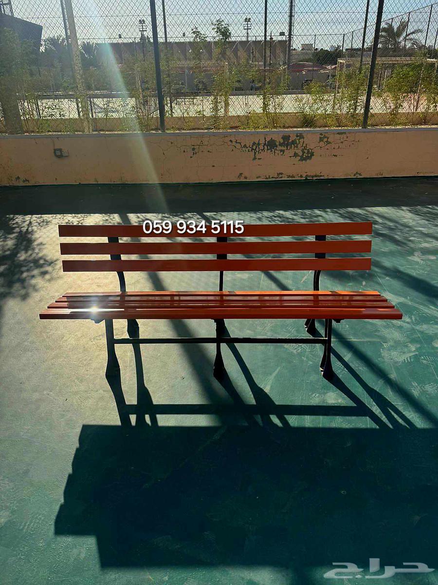 مقعد فناء خارجي من الحديد الزهر مع مسند ظهر مربع مع مسند ظه64532875065473114