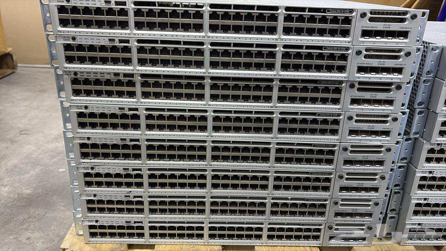 Cisco 3850 switches with one-year warranty64532961274115110