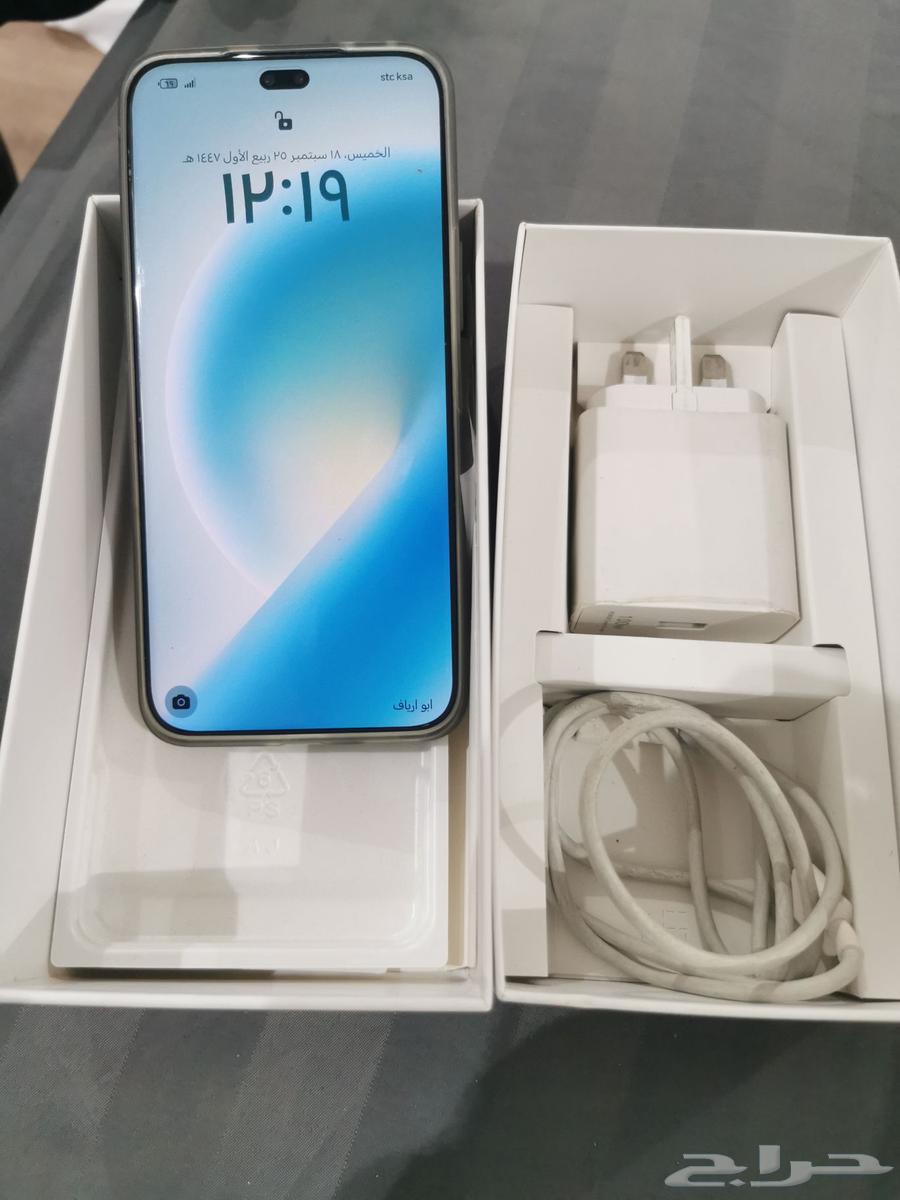 جوال هونر400بروا مستخدم اقل من شهر بحاله ممتازه مع الكرتون64527206474115110