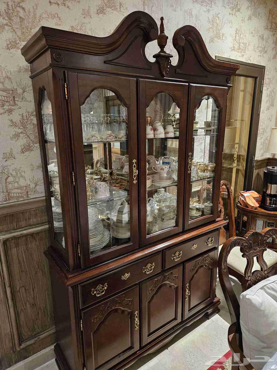 طاوله طعام 8 كراسي مع دولاب من أثاث المنزل habitat64532733657986110