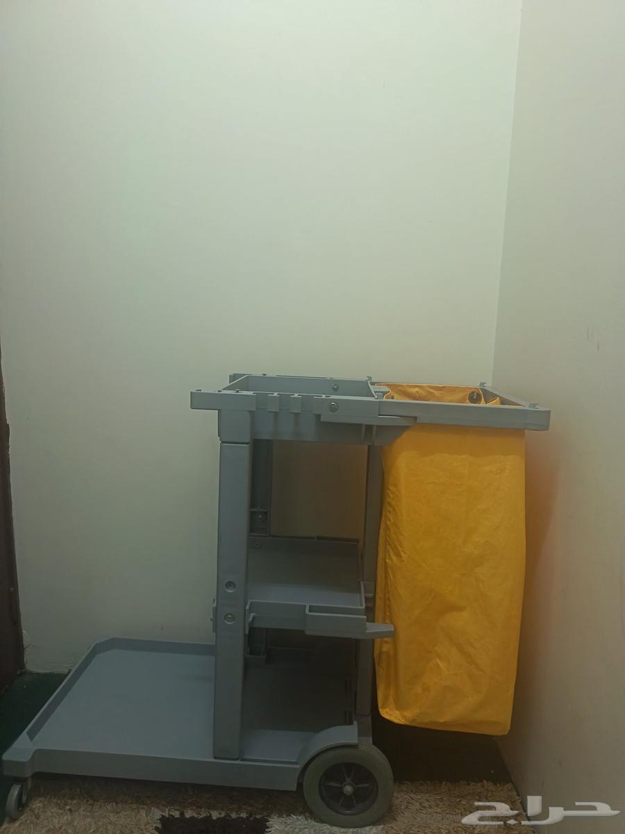 Cleanliness car with 3 levels, used for 3 months, clean64531575055234111