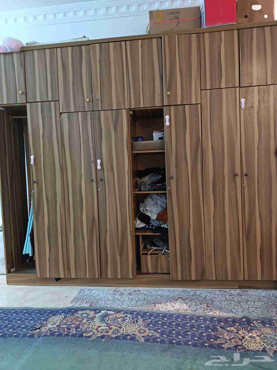 خزانه كبيرة. للبيع السعر 150 ريال64533262544897110