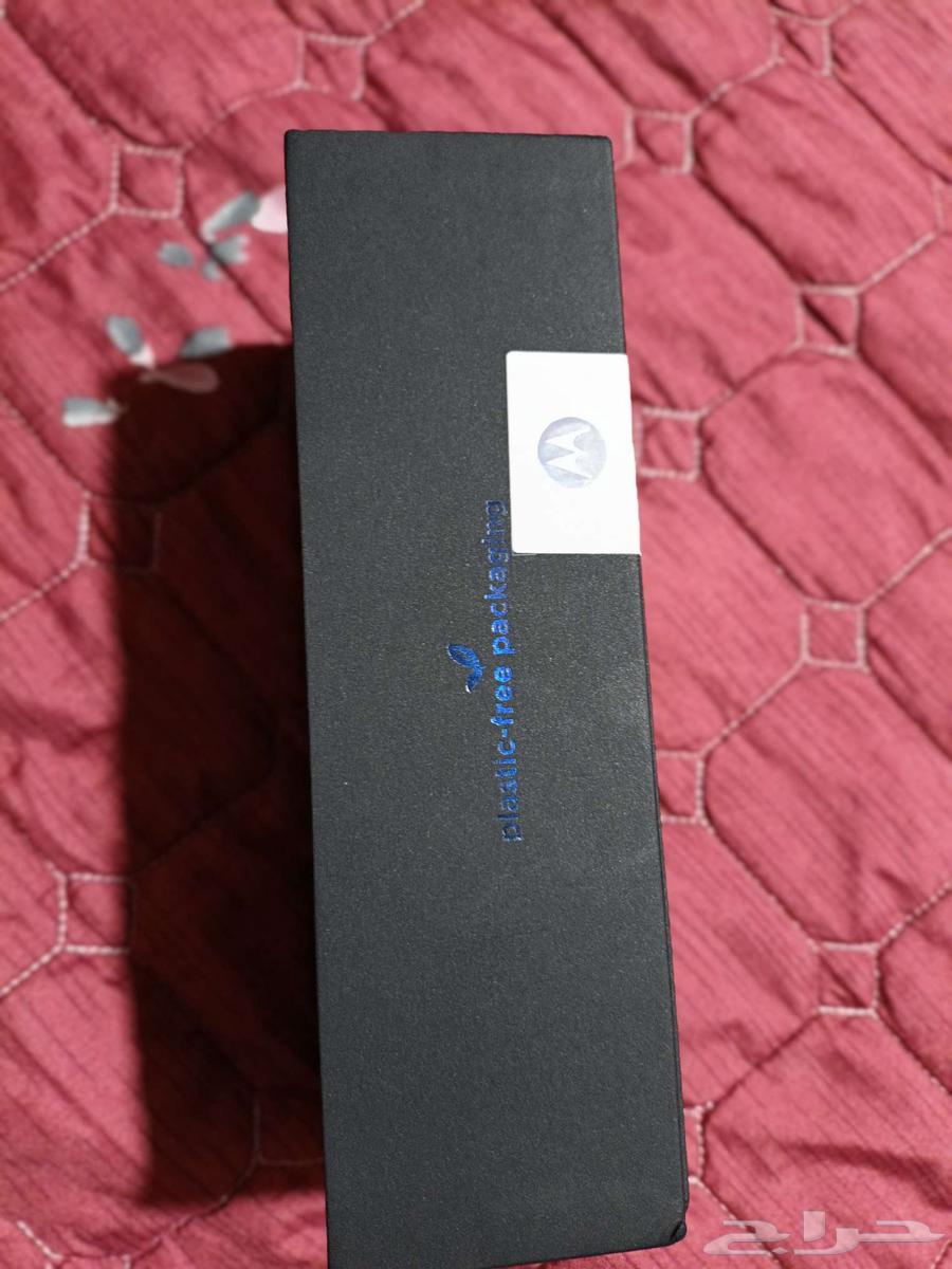 جوال موتورلا رازر 60 الترا لون ذهبى مميز جديد لم يفك الكرتون64533804103169114