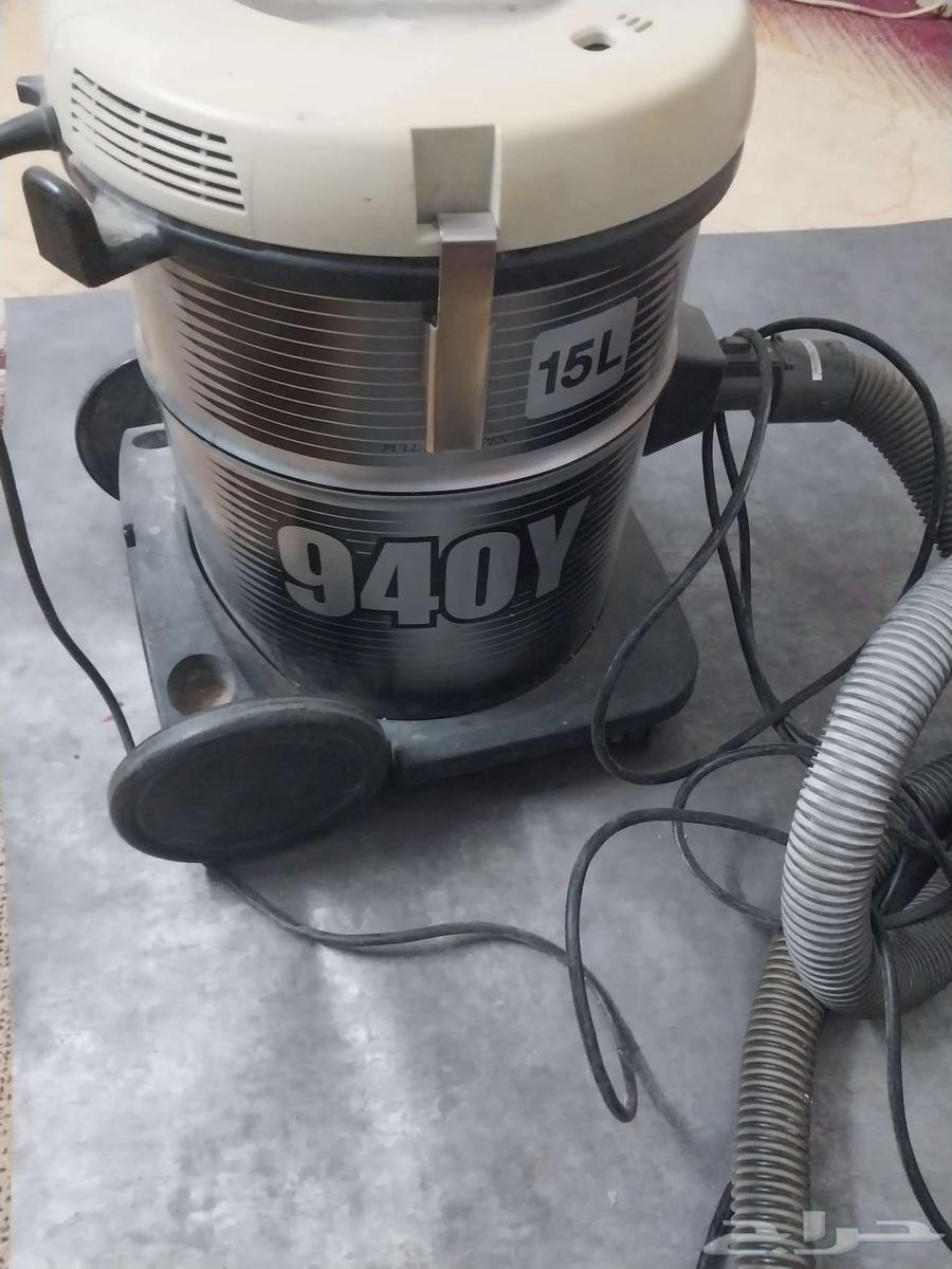 مكنسه كهربائيه هيتاشي تعمل استعمال خفيف مطلوب فيها 200ريال64529755640451110