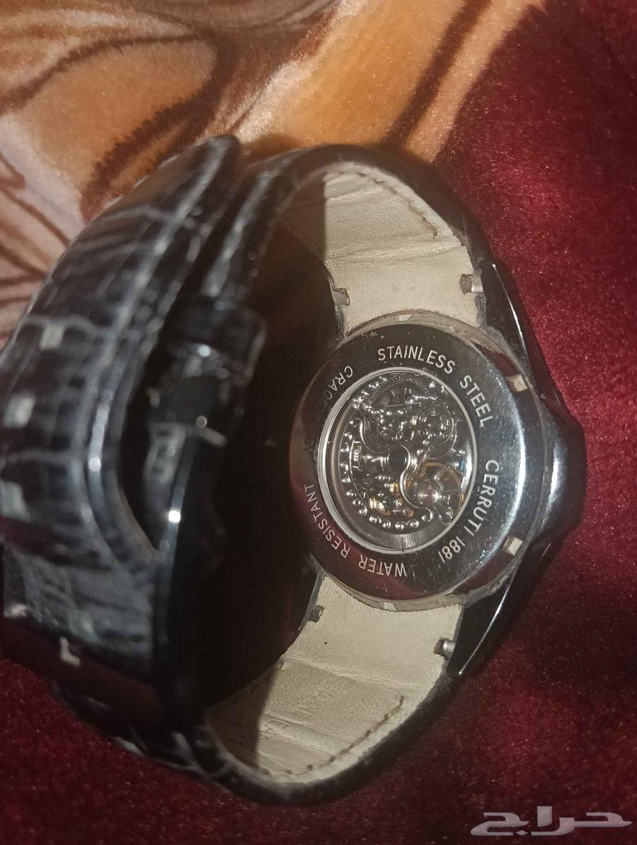 ساعه جلد للبيع اصليه ماركة شيروتي CERRUTI مقاومه للماء64532579322369113