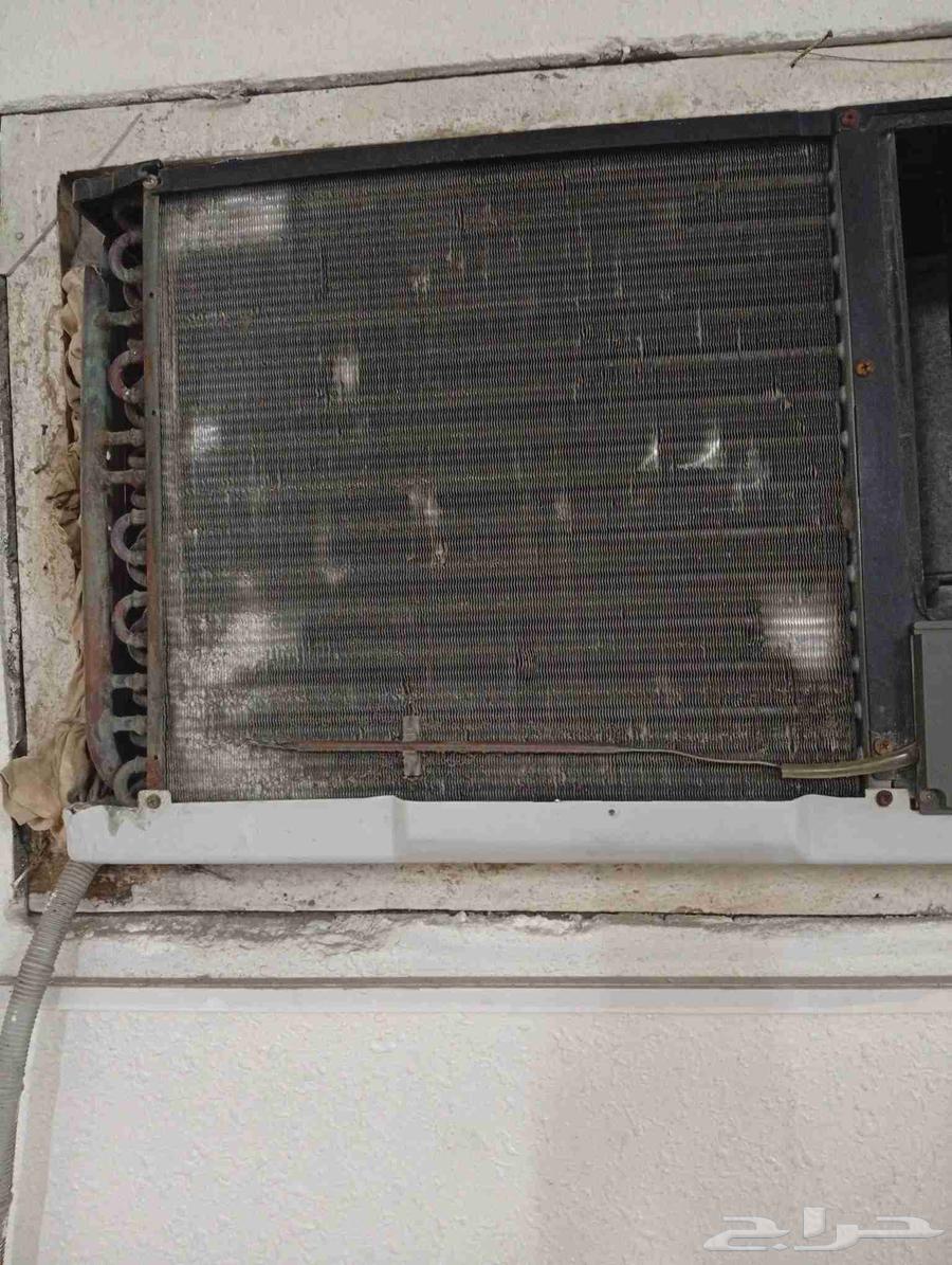 مكيف كمبروسر كبير نظيف يبرد ماشاء الله السعر 450 للتواصل 064531702921729110