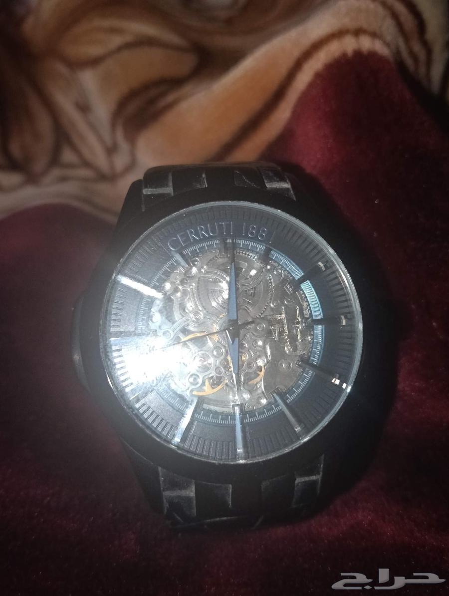 ساعه جلد للبيع اصليه ماركة شيروتي CERRUTI مقاومه للماء64532579322369112