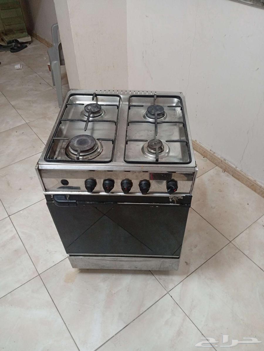 بوتاجاز بحالة جيدة بسعر 220 للبيع للتواصل رقم64527516746114111