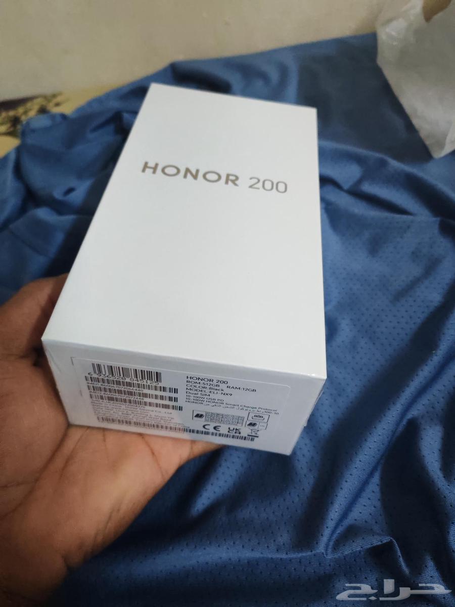 Honor 200 mobile phone, new from Noon, price 850, RAM 12, storage 51264534028880385110