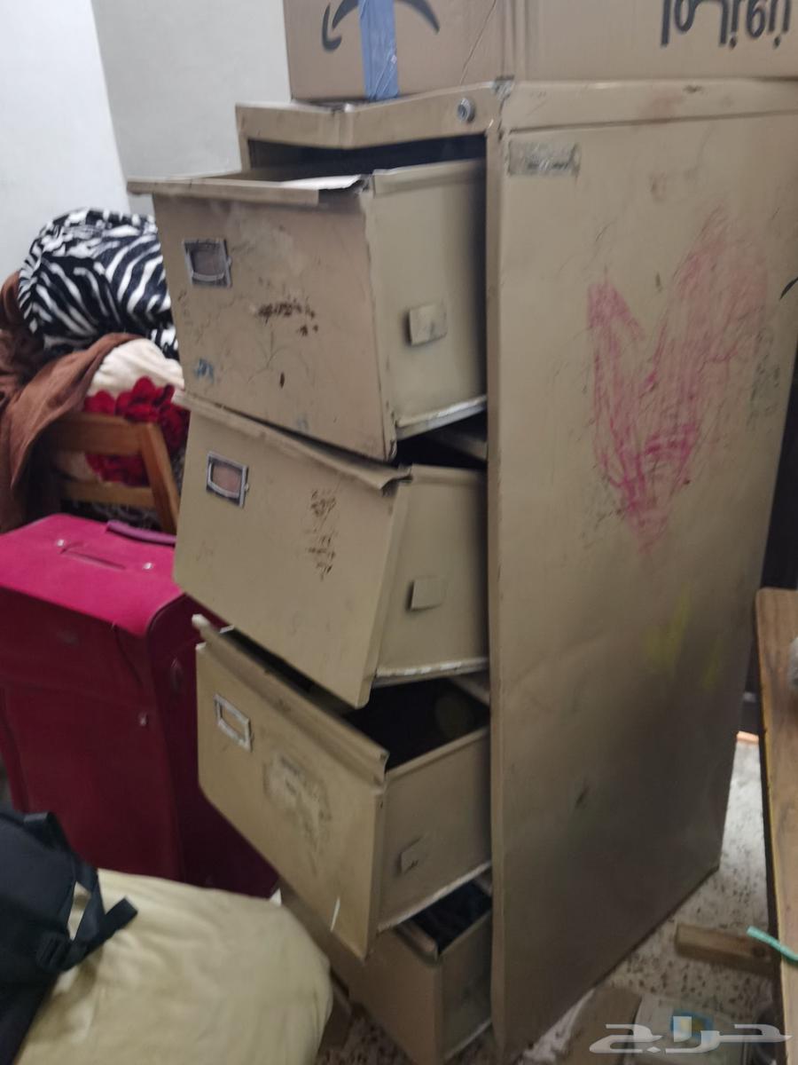 جوالين كلوركس ودولاب حديد ادراج للبيع المستعجل64528450324482112