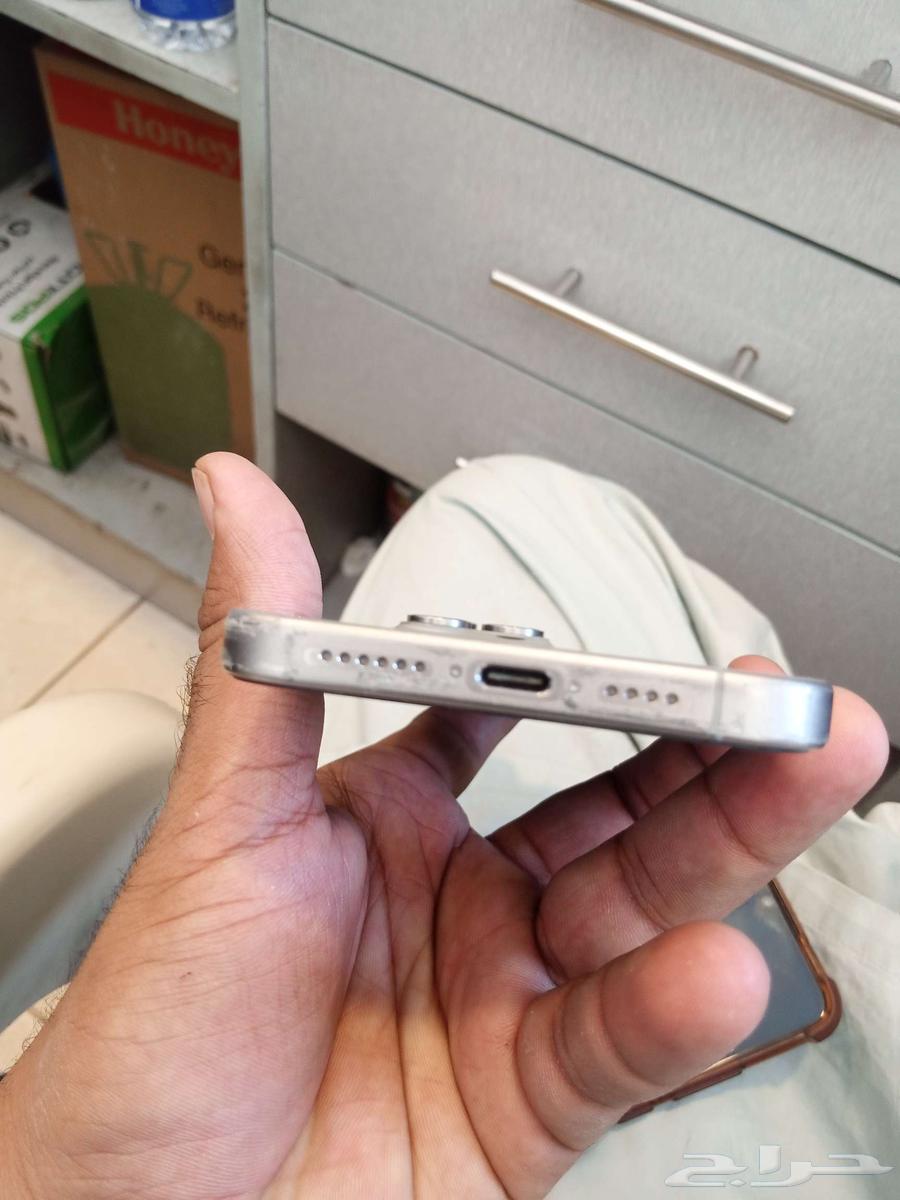 ايفون 15 برو ماكس64530613813889111