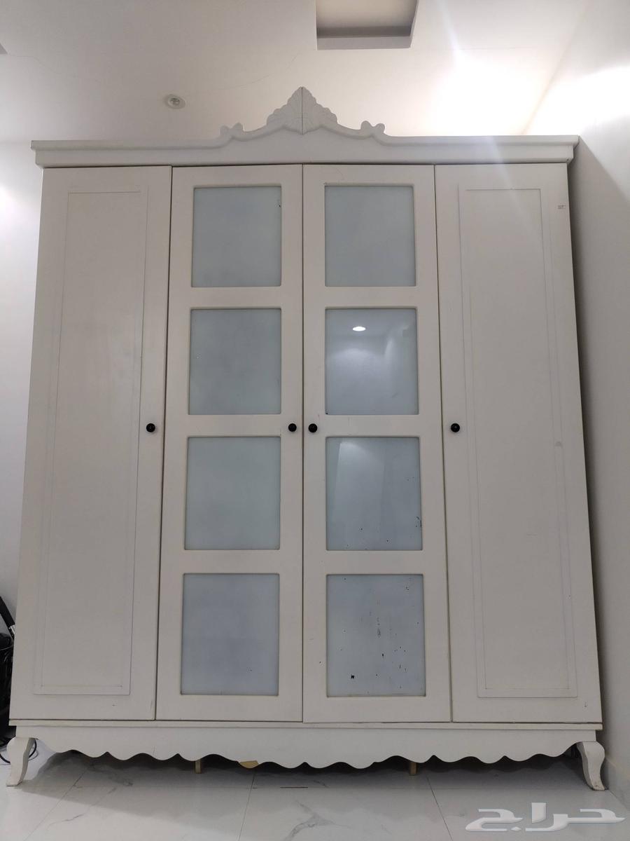 خزانة وسرير للبيع بسعر مناسب64528652145923110