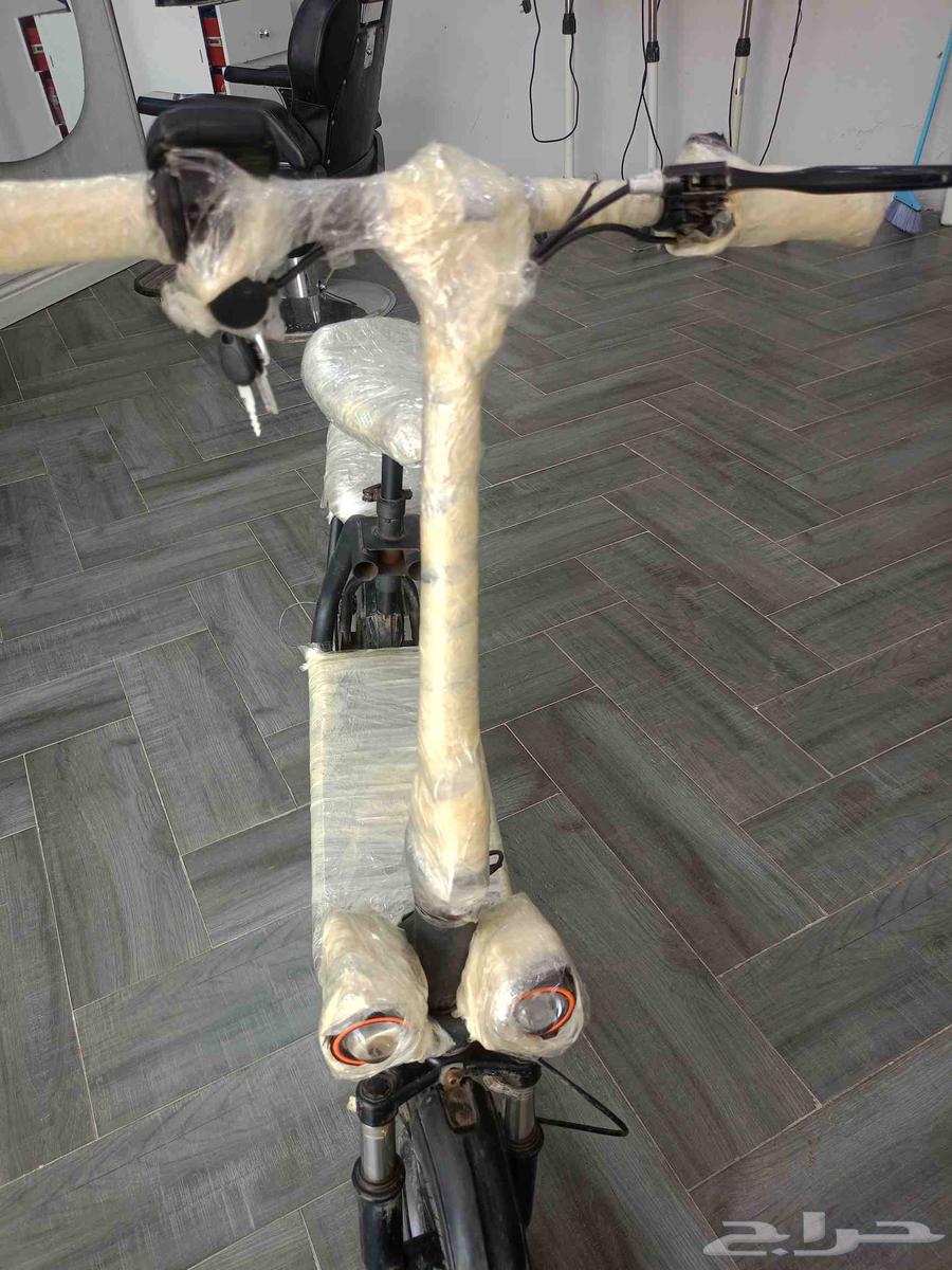 Electric scooter in excellent condition, still new64529391268353112