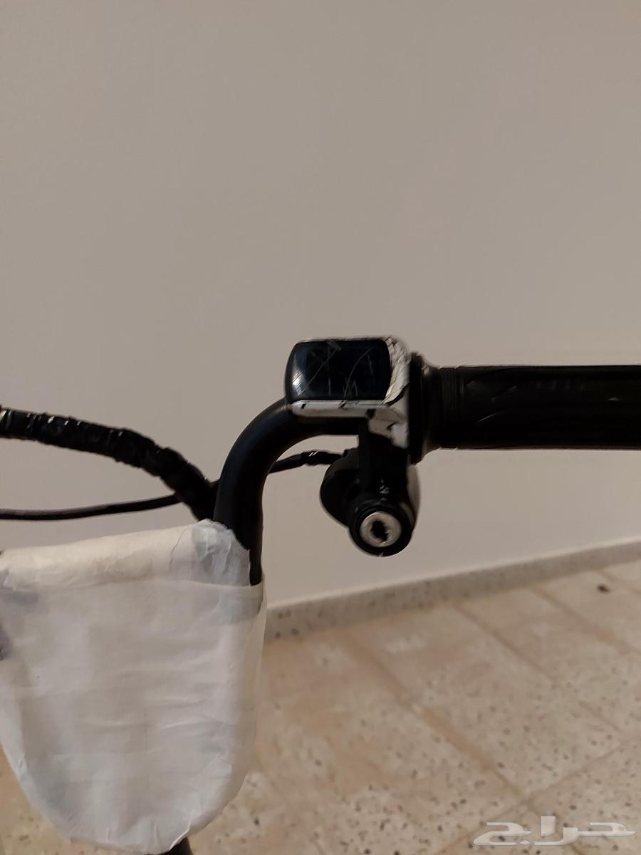 Mini scooter with basket64534293832707114