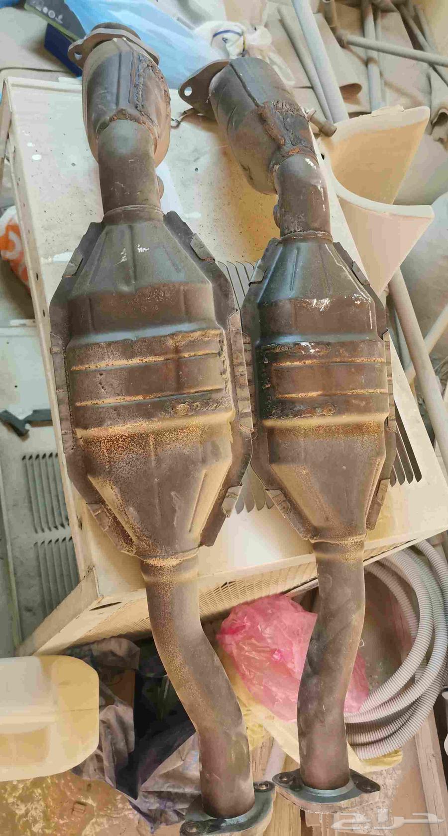 2007 Marquis Parts (Fender) (Emissions Pipes) (Air Filter Housing) (Leather Patches) (Vacuum Cleaner)64533422265730111