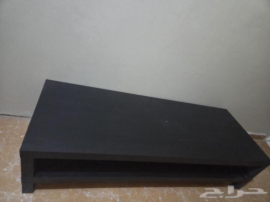 طاوله شاشه من ايكيا استخدام شهر فقط للبيع64531844761857111
