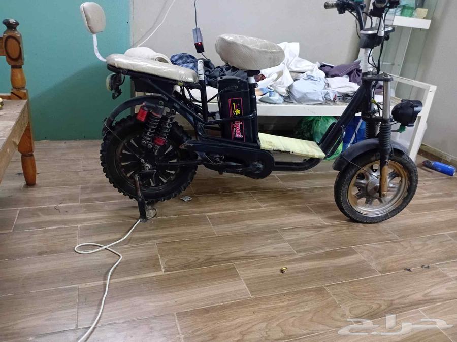 I have a scooter for sale, no problems, price only 1000 riyals, clean64529064359425110