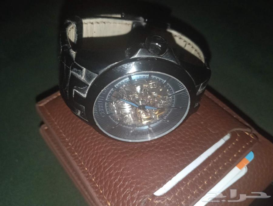 ساعه جلد للبيع اصليه ماركة شيروتي CERRUTI مقاومه للماء64532579322369110