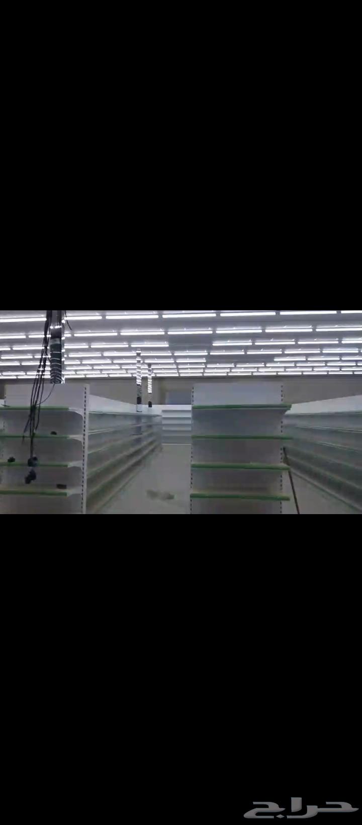 Complete new grocery items available, unused, refrigerators. 400 shelves. M64528012215299112