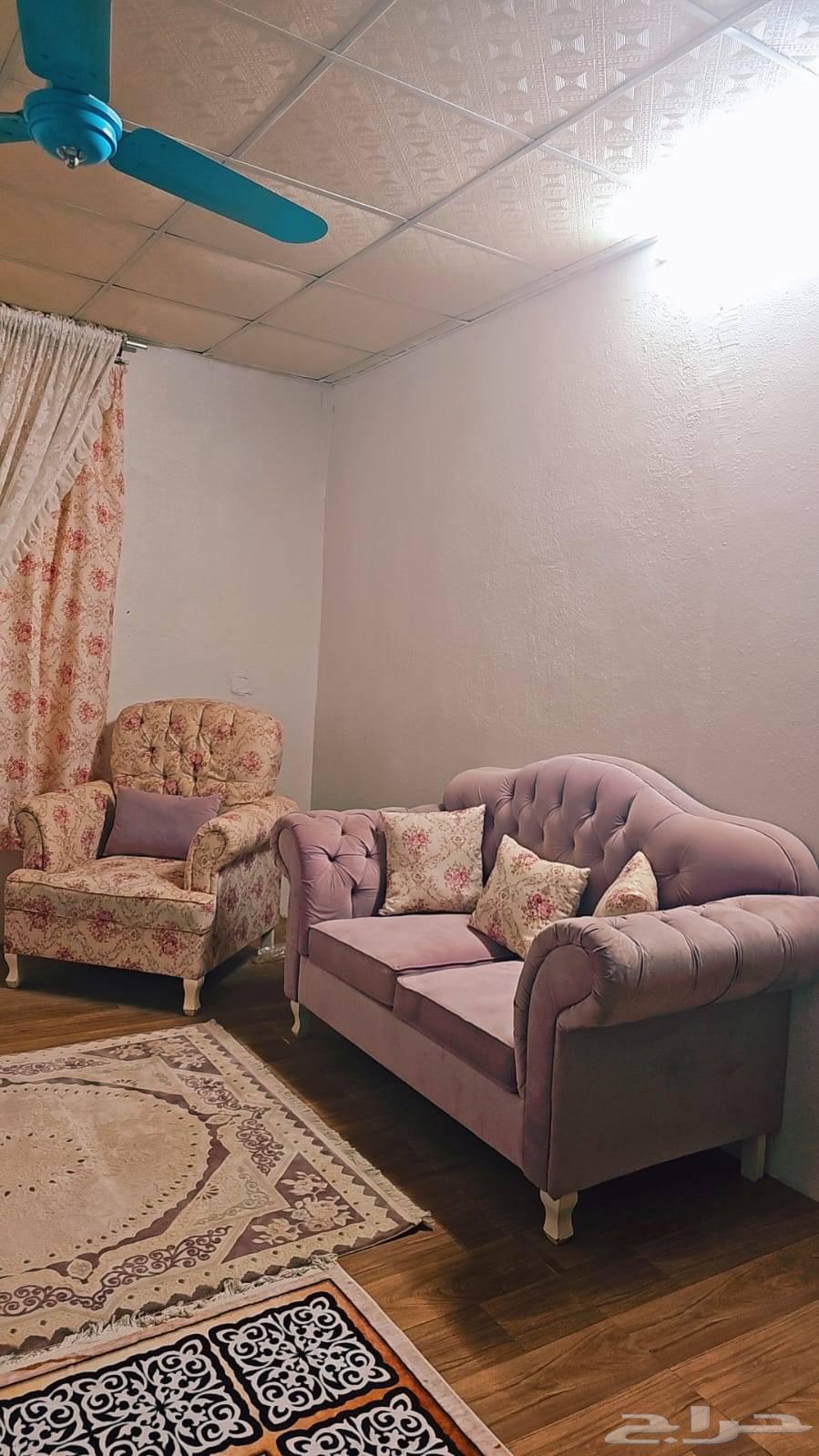 كنب كلاسيك64527798314498110