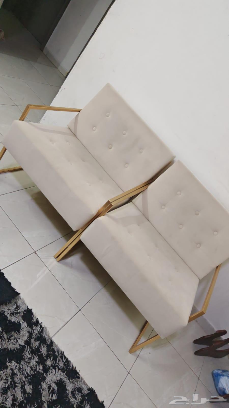 Clean sofa like new, used for three months 70064527614503426110