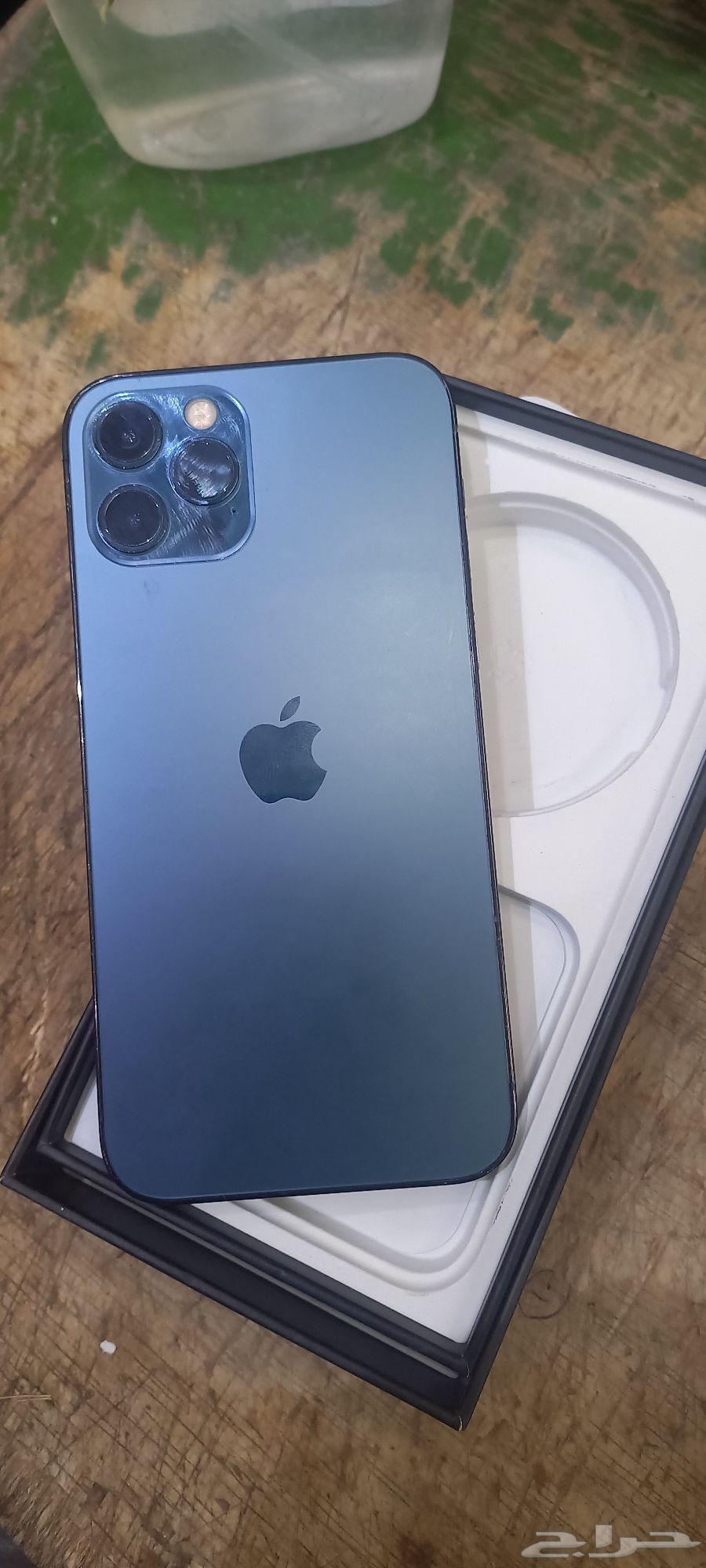 iPhone 12 Pro with box, very clean condition, 256 memory, buyer pays shipping64530656205569110