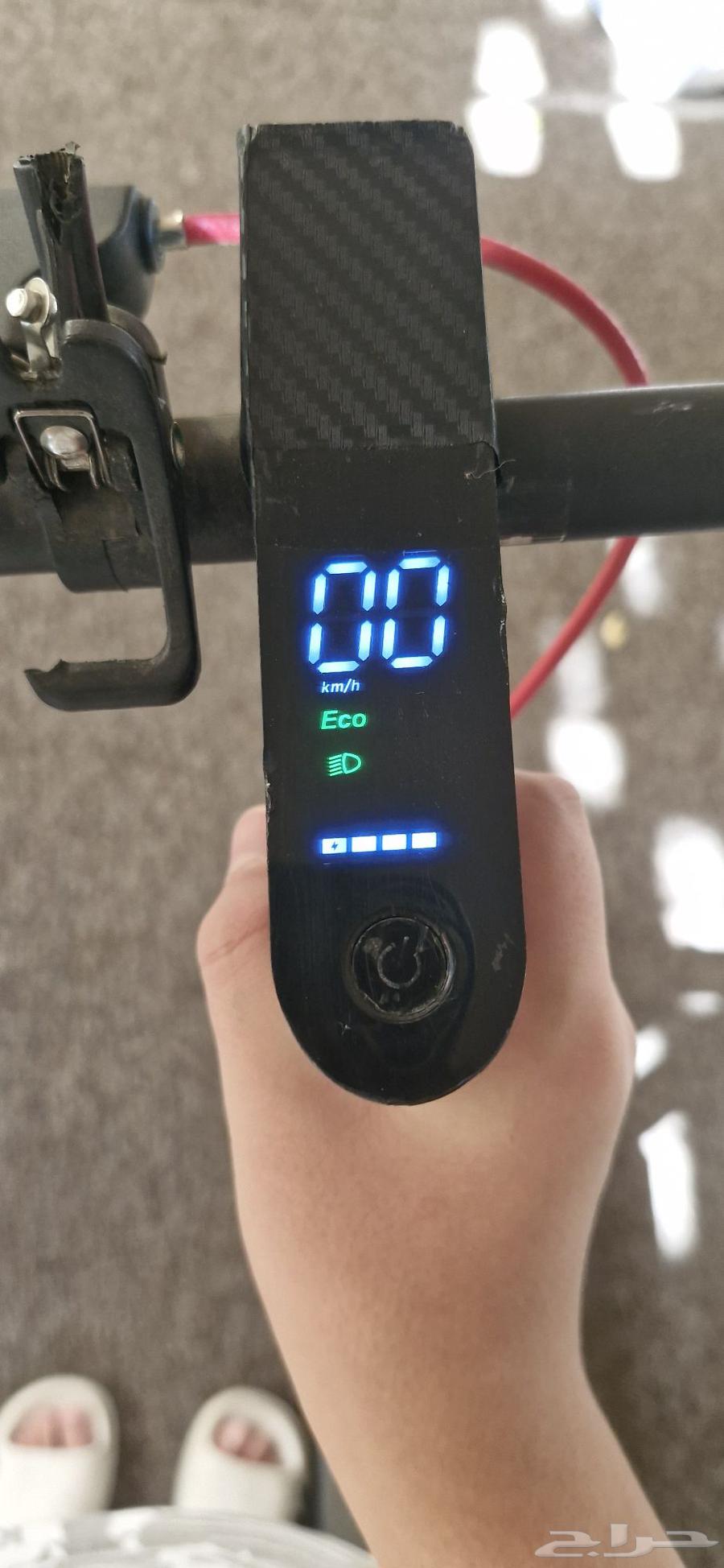 شبيه شاومي مع كرسي و شاحن فيه شوي خدوش64531309099649112