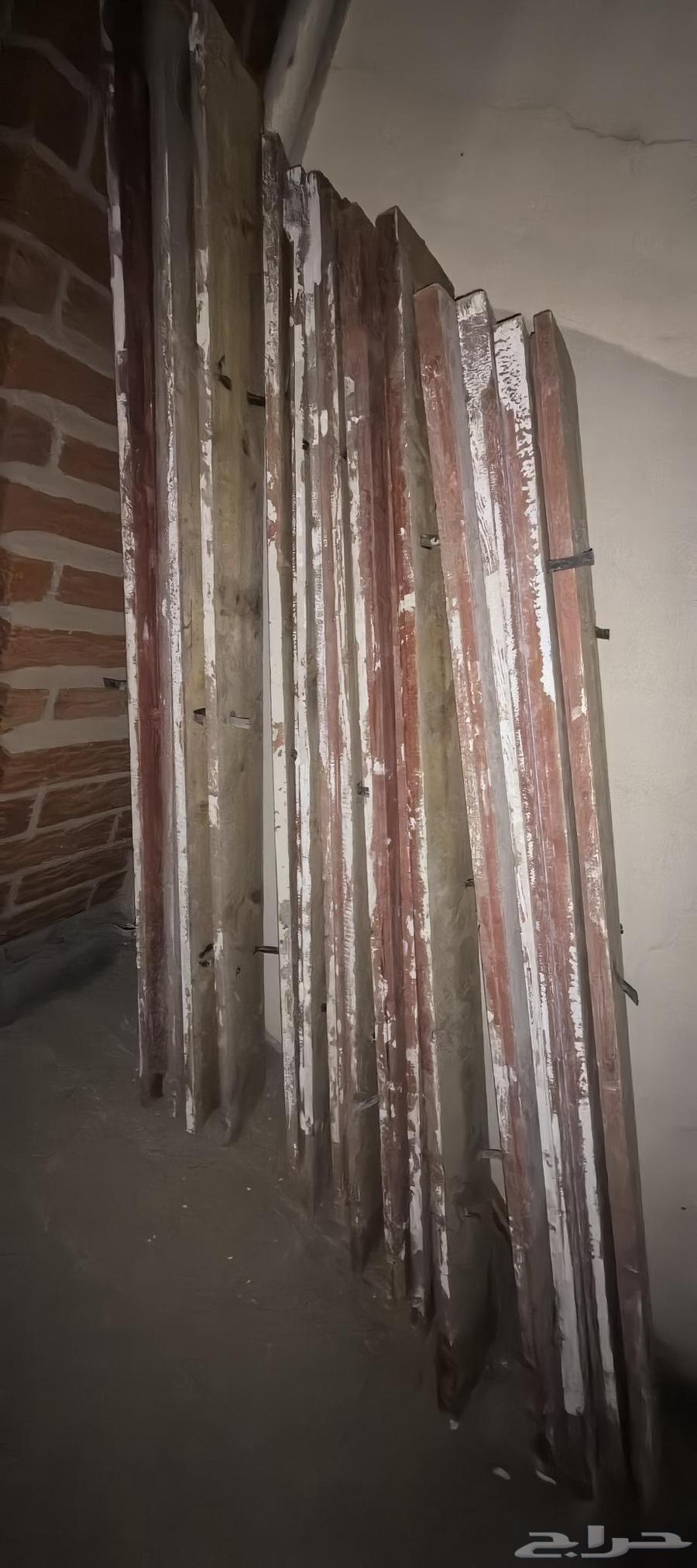 خشب للبيع حلوق64532846685058110