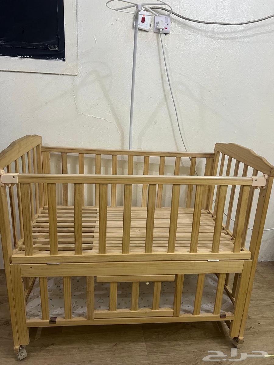 سرير اطفال للبيع نظيف جدا64530402151938111