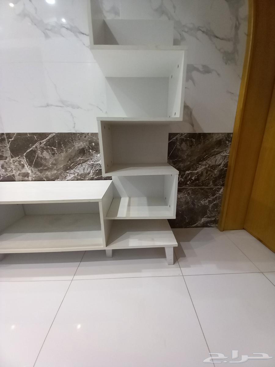 طاوله تلفزيون مع المرتبه النوم64534392442625112