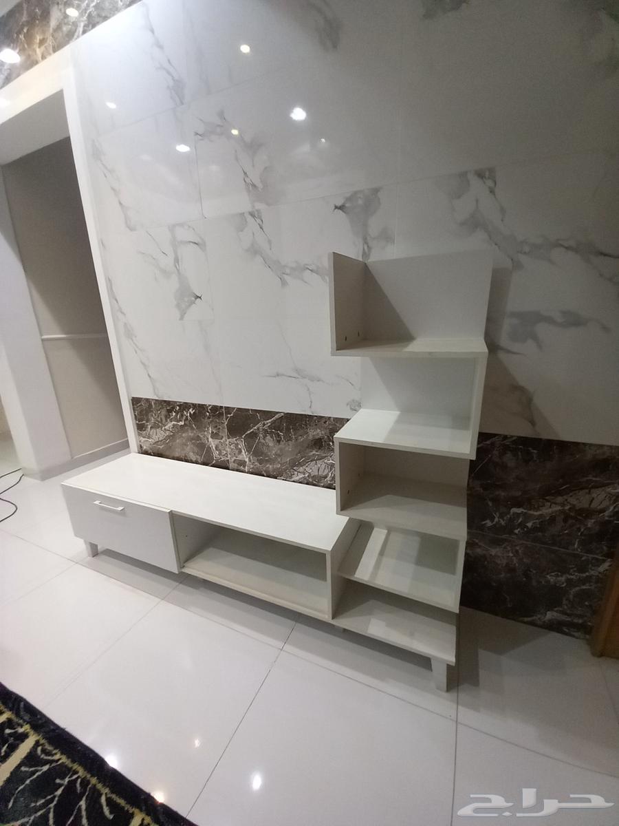 طاوله تلفزيون مع المرتبه النوم64534392442625111