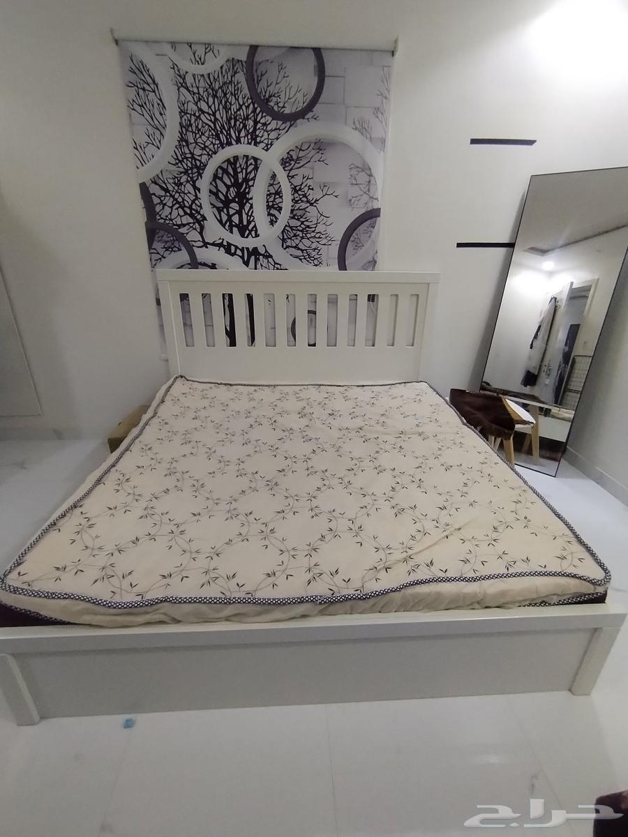 خزانة وسرير للبيع بسعر مناسب64528652145923112