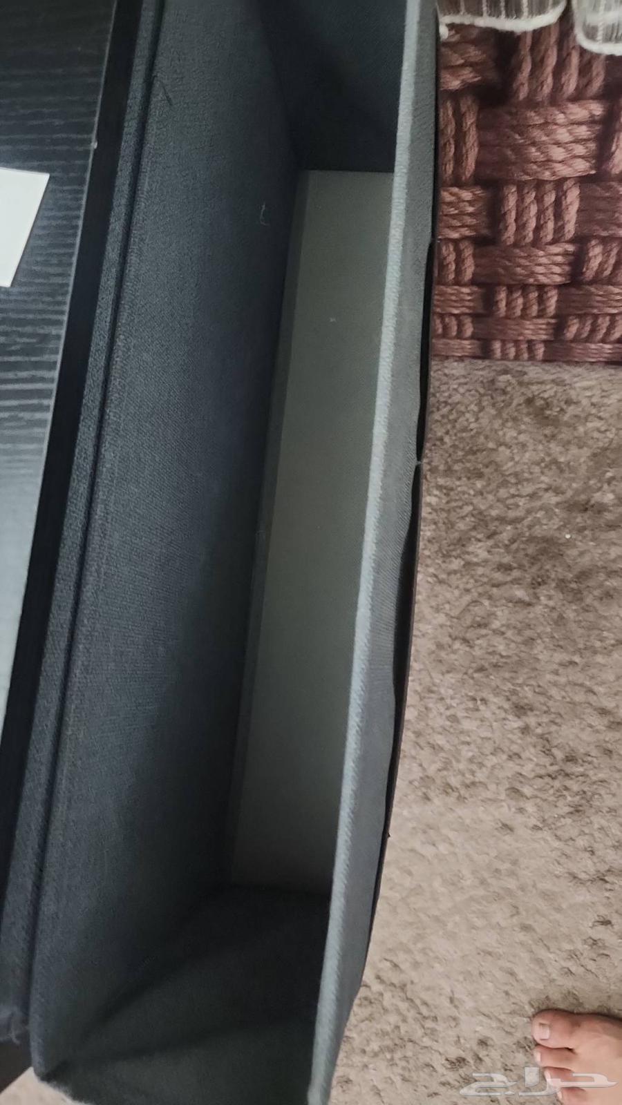 Clean chair and table, nothing on it, starting bid 25064535442560641113