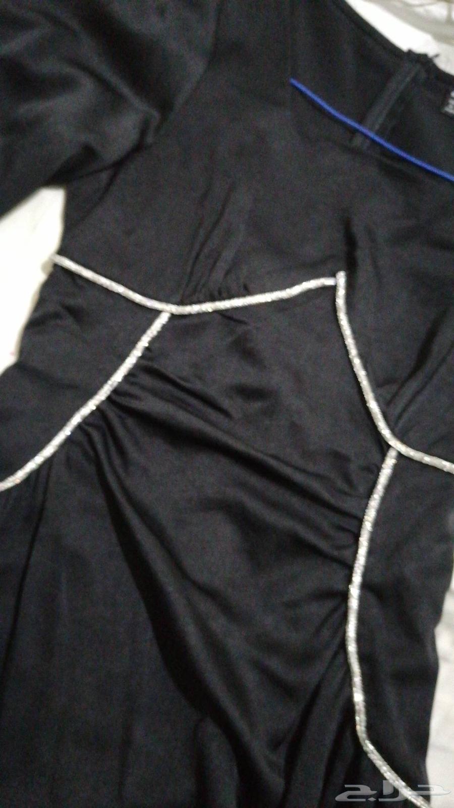 فستان اسود مقاس M قماش ناعم مناسب لكشخات الليل64535764804483111