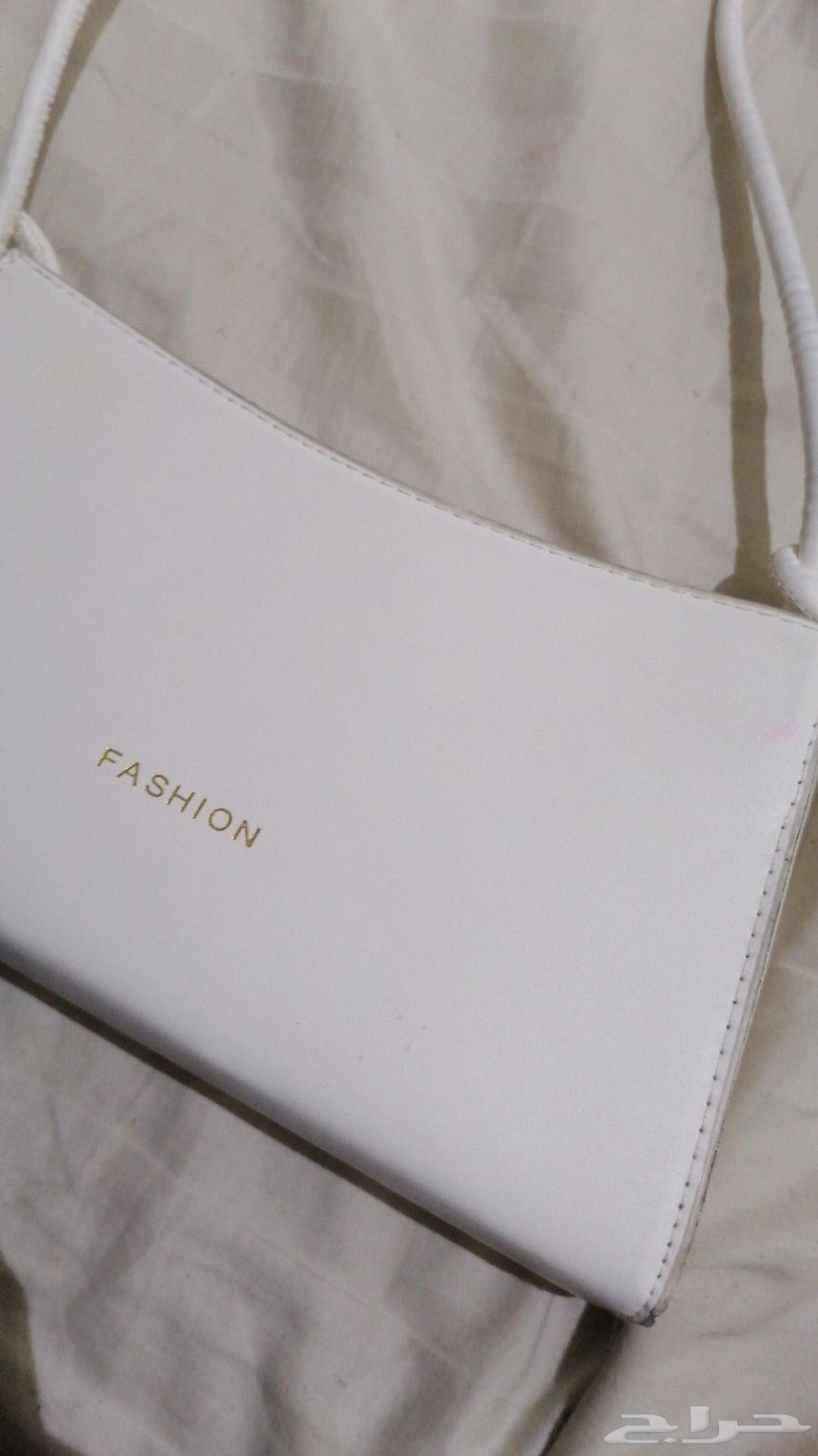 الشنطتين بجوده عاليه64537183930113111