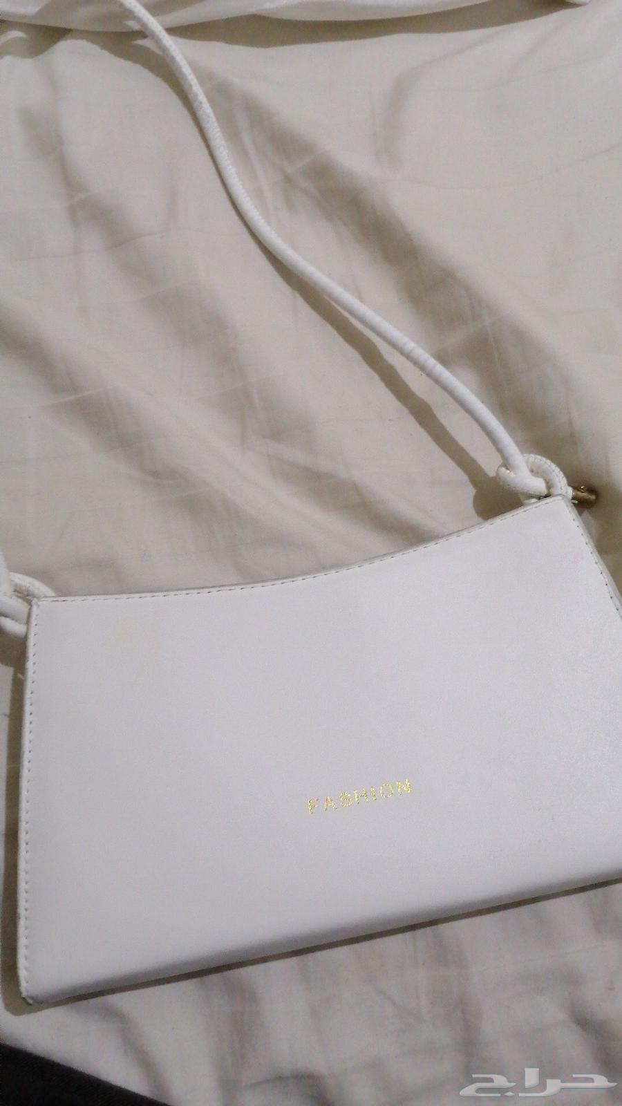 الشنطتين بجوده عاليه64537183930113112