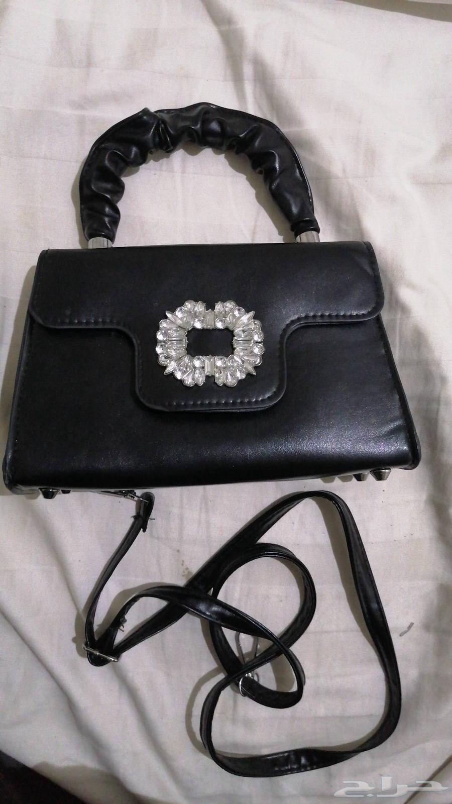 الشنطتين بجوده عاليه64537183930113113