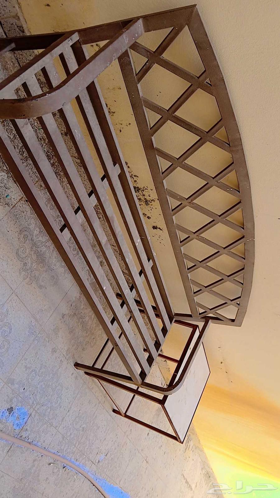 كراسي حديد اصلي دهان مانع صدا الموقع سكاكا الجوف64525939827074110