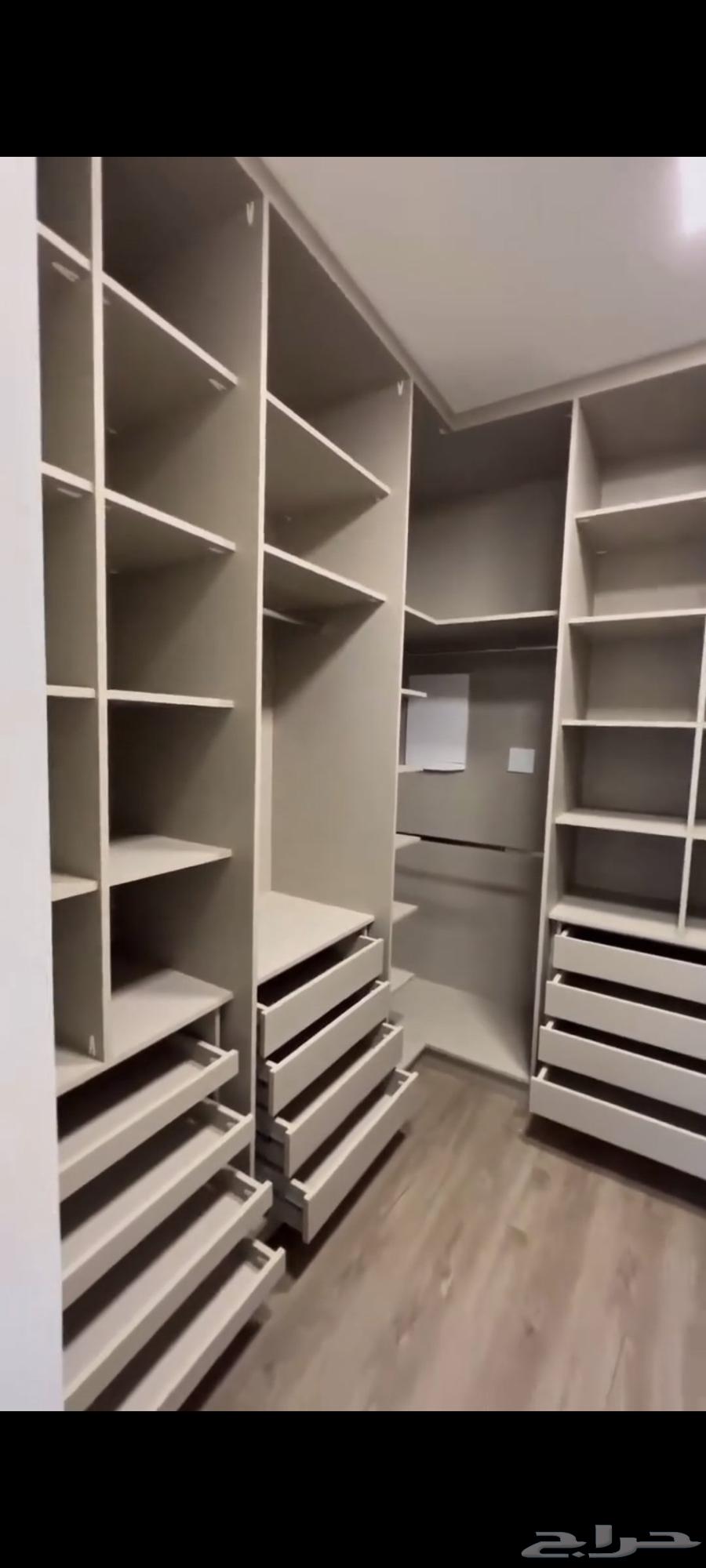 خزائن بجودة عالية وسعر مميز   450 ريال للمتر المربع64543634249601112