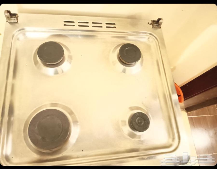 بوتجاز 4عيون تعمل جيدا و الفرن علوي وسفلي تعمل جيدا64538246835330111