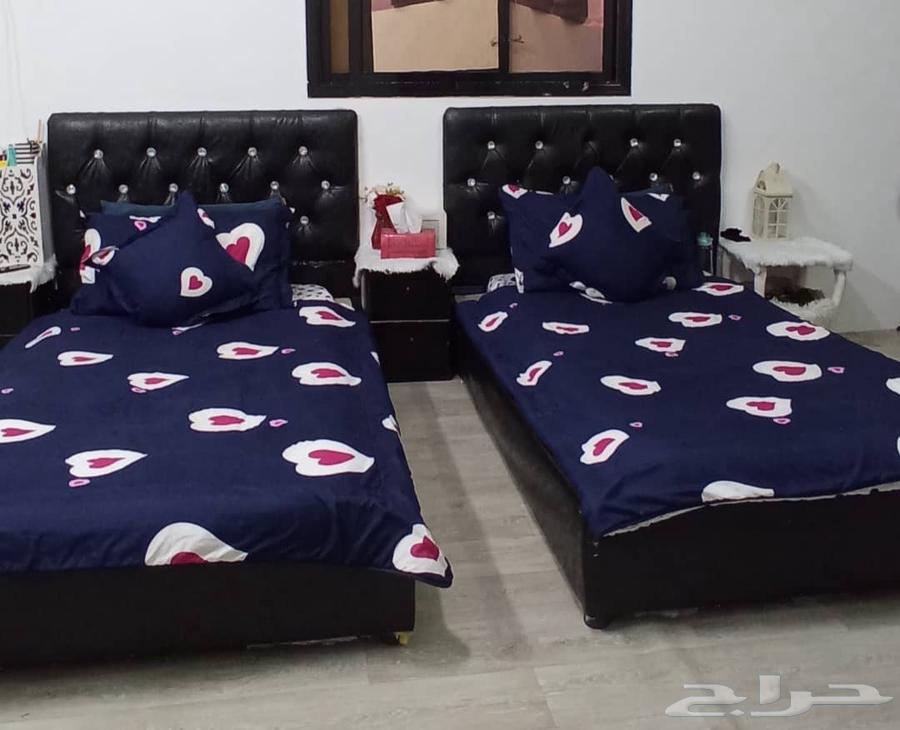 سريرين للبيع كل سرير نفر ونص نظيفه جدا للبيع64536348601603110