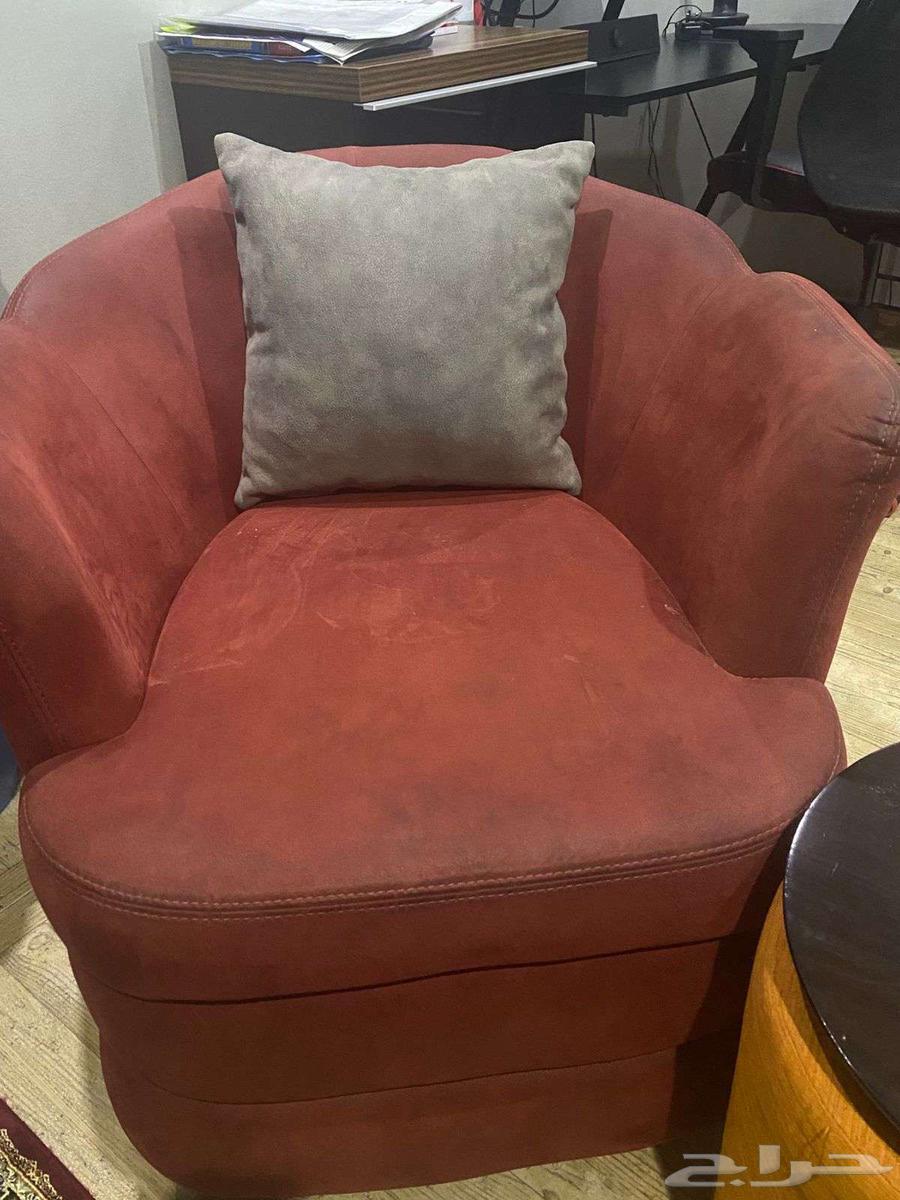 Sofa in almost excellent condition64541421677826111